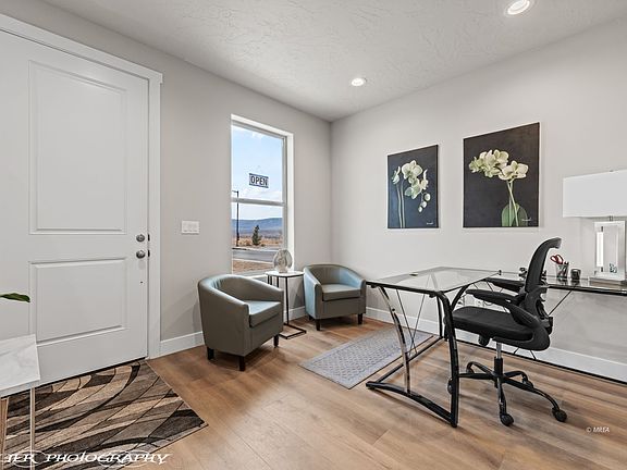 4th image of 342 N White Rock Rd