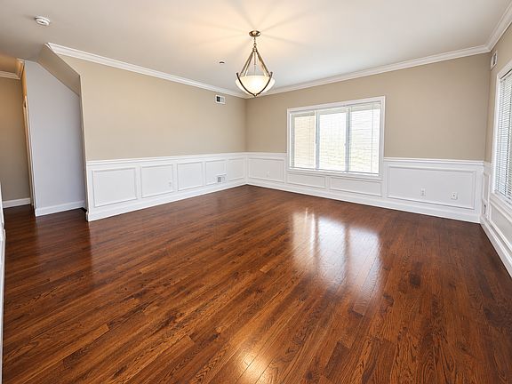 3rd image of 39 Rhett Ave #1