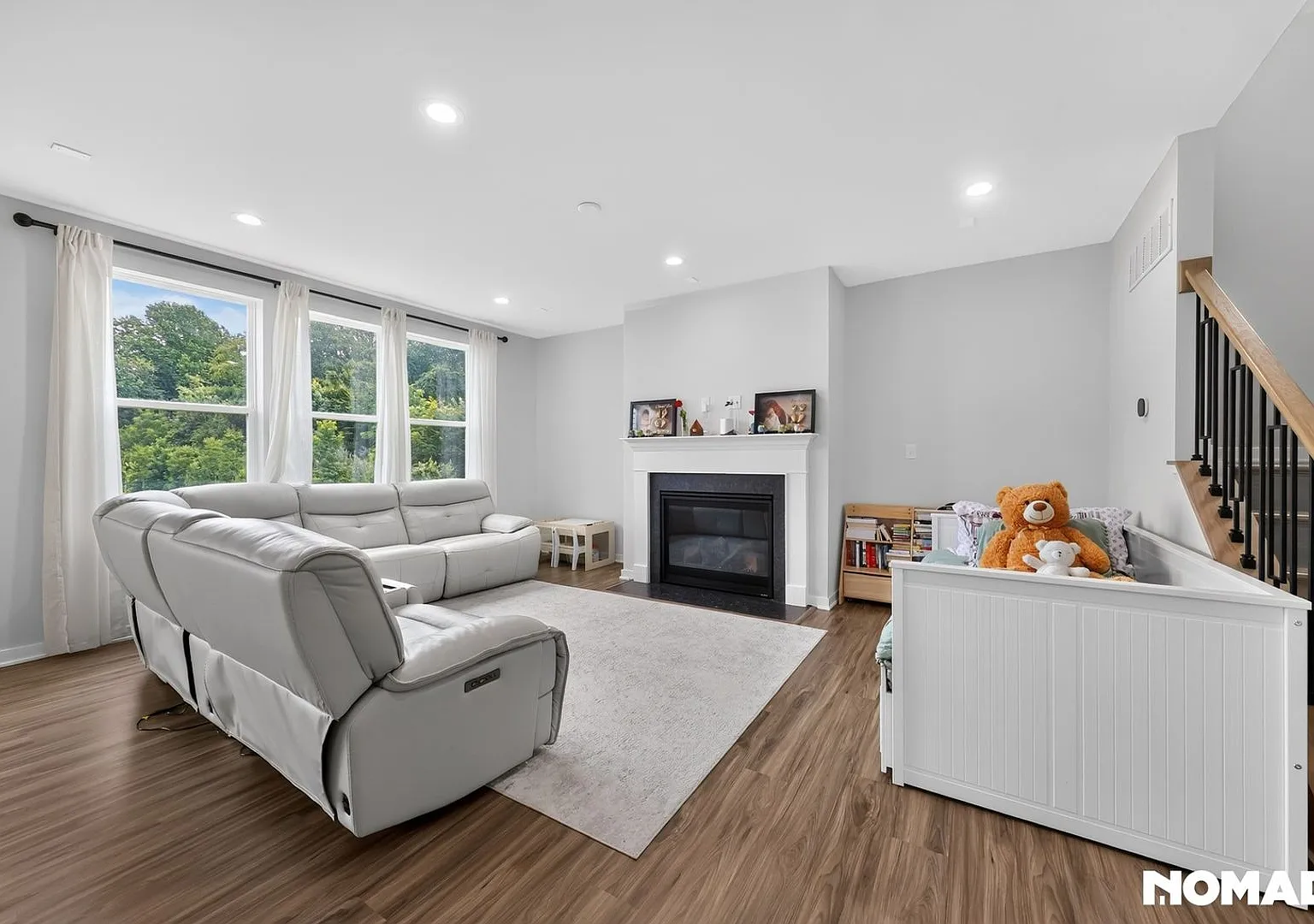 Spacious 5BR House in Middletown — Photo 3
