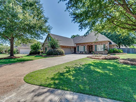 4th image of 156 Sonnett Cir