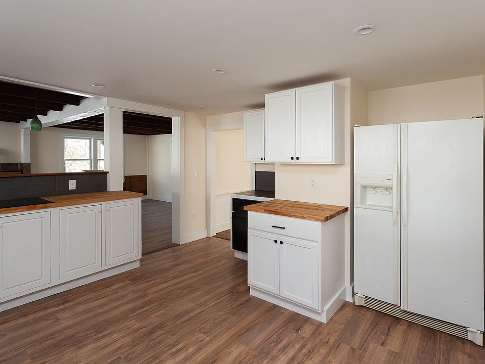 4 Brixham Rd, Eliot, ME 03903 Zillow