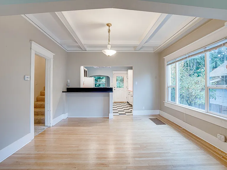 6520 21st Ave NW — Photo 4