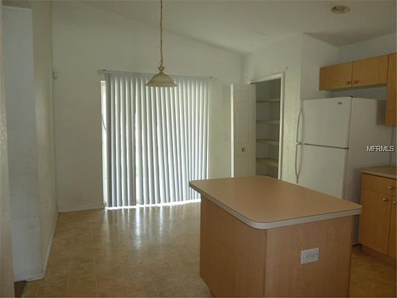 3rd image of 11445 Crestlake Village Dr