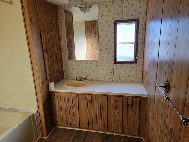 1692 Williams Dr — Photo 11