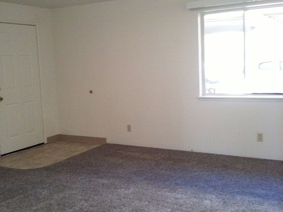 5th image of 2152 NW North Hill Dr #A