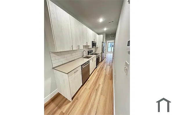 Building Photo - 3259 N 13th St