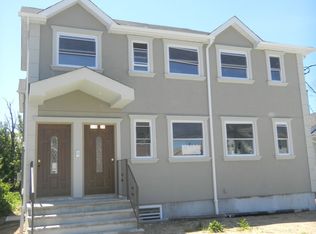 21624 136th Rd, Laurelton, NY 11413