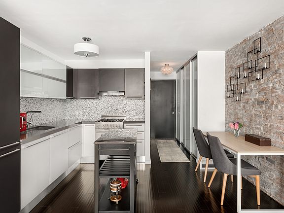 3rd image of 77 Bleecker St APT 515