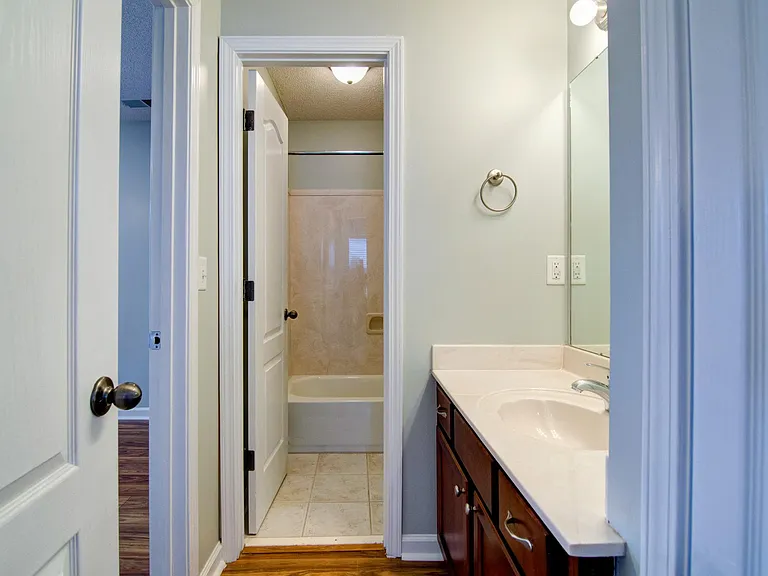9138 Cinderhill Cv E — Photo 8