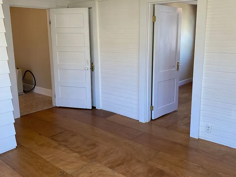 111 Miller Ave — Photo 14