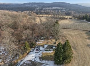 471 Charlestown Rd, Hampton, NJ 08827