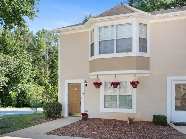 3127 Fields Dr, Lithonia, GA 30038