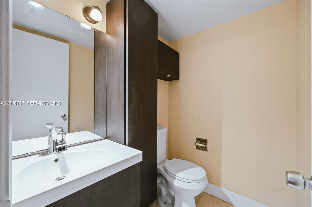 2841 NE 163rd St APT 704, North Miami Beach, FL - More