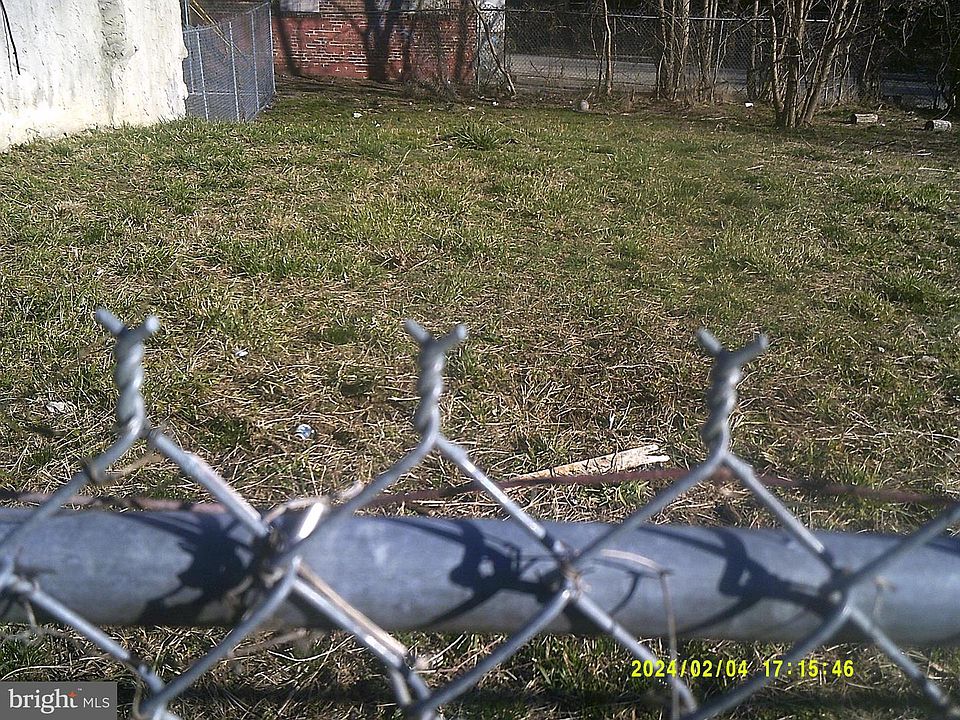 2nd image of 4921 N Smedley St