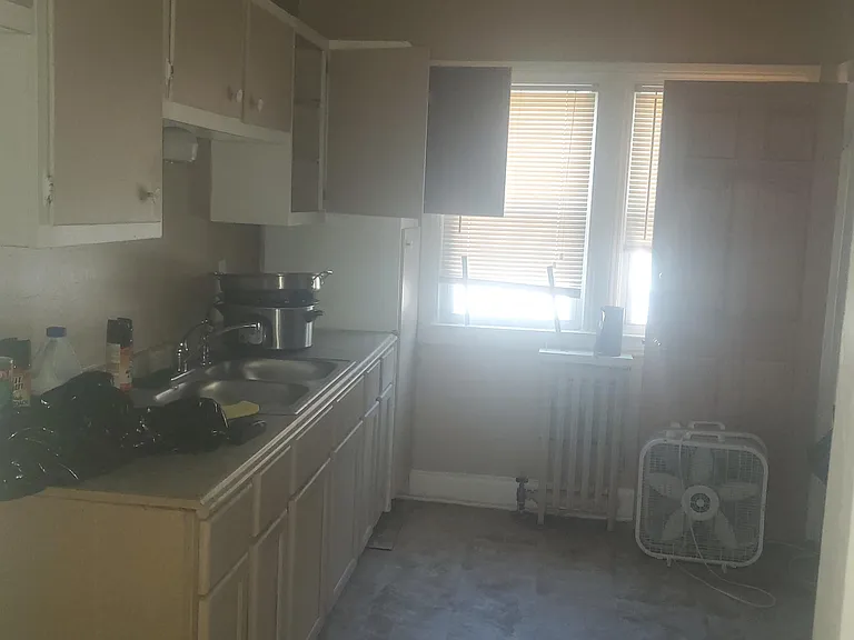 17147 Monica St #2-1 — Photo 9