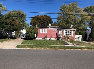 77 Helen Ave, Freehold, NJ 07728