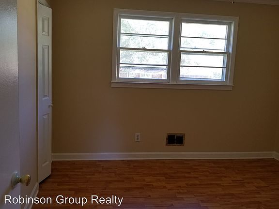 4th image of 205 Lawnview Ct