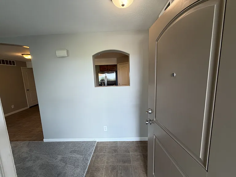 999 Village River Ln #B8 — Photo 12