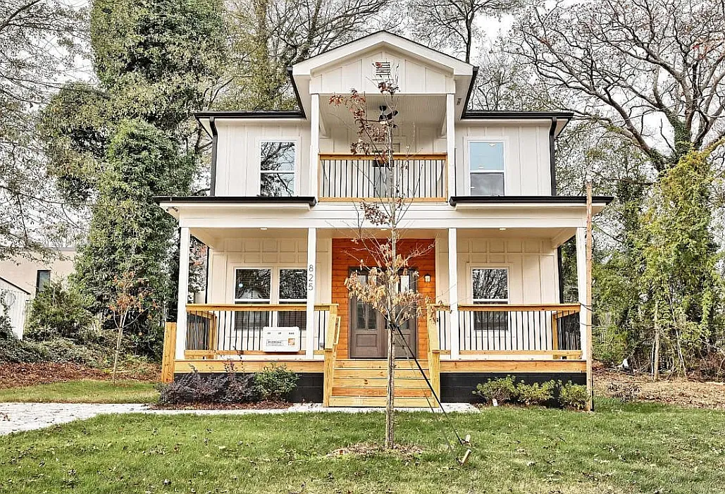 4 bed, $2,650 — Photo 1