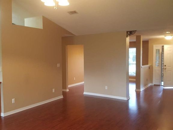 3rd image of 5191 Rosewood Creek Dr