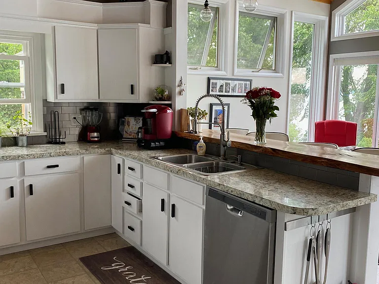 440 Lakeside Dr — Photo 7