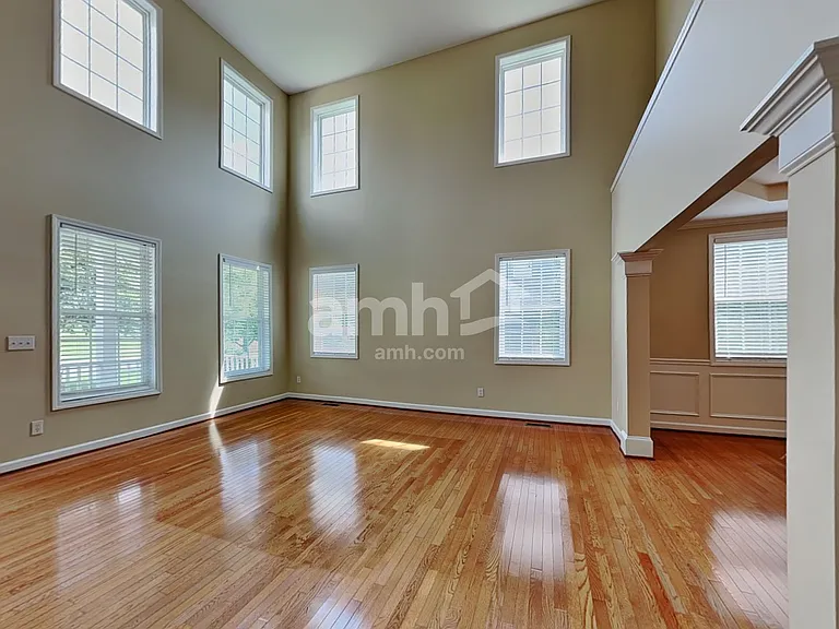 9413 Philbeck Ln — Photo 7