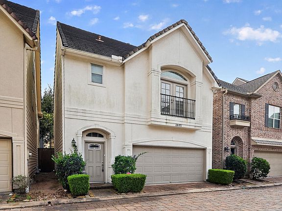 2nd image of 2605 Cheshire Oaks Dr