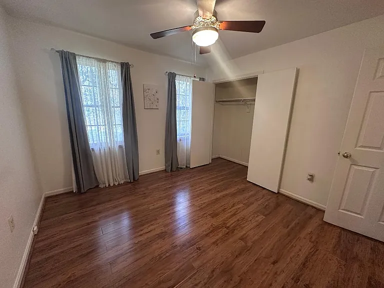 4801 Bentonbrook Dr — Photo 3