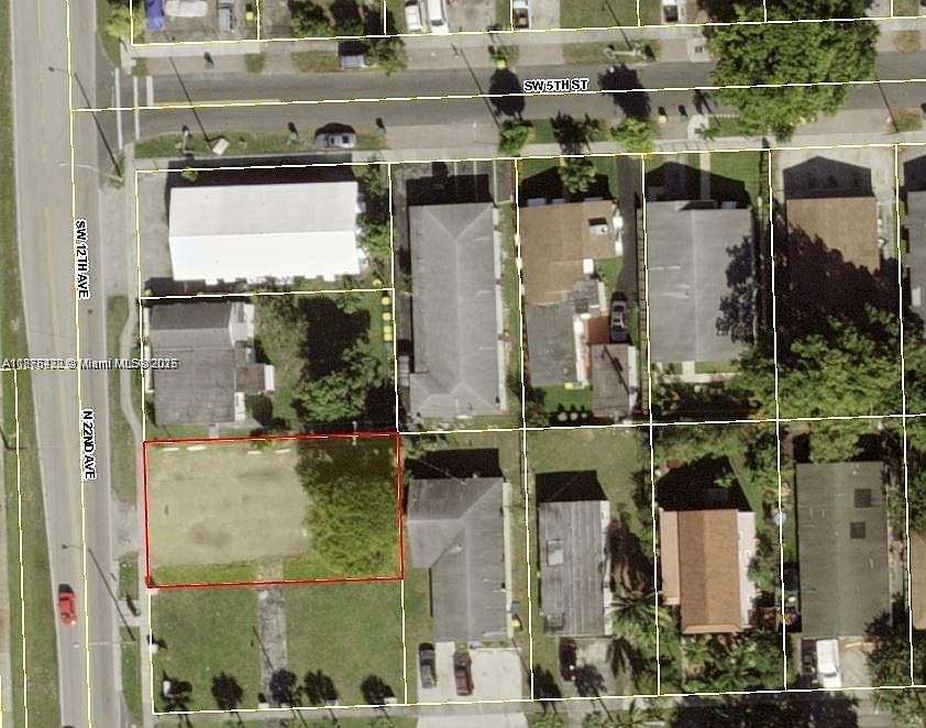2nd image of 505 SW 12th Ave