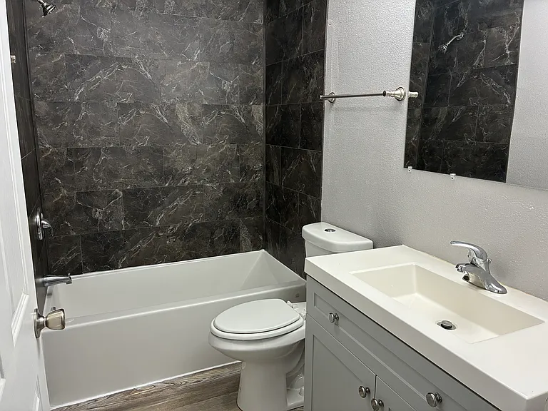 9612 Plymouth Pl — Photo 10