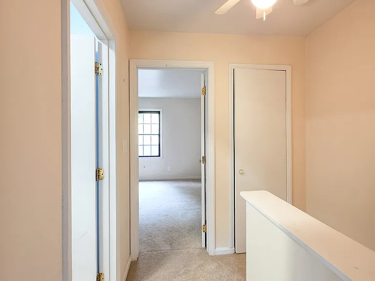 454 Country View Ct — Photo 9