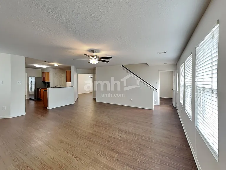 3631 Barkers Crossing Ave — Photo 8