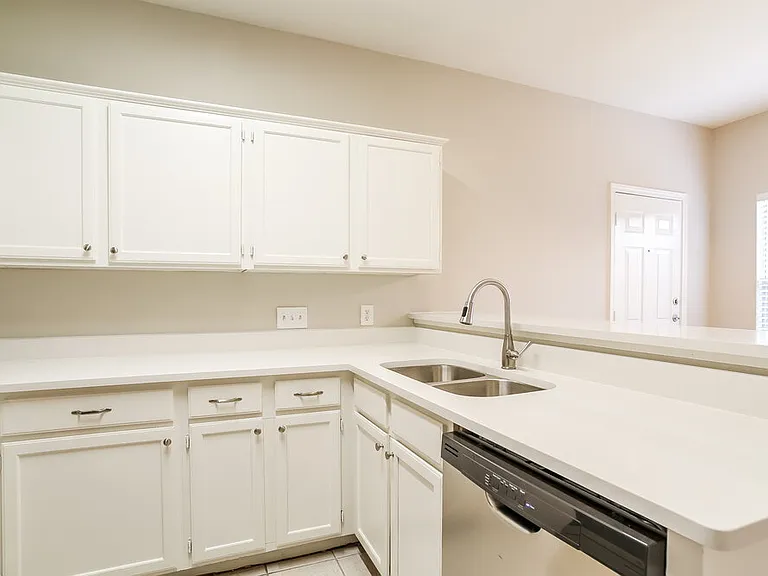 6615 Bluebottle Ln — Photo 8