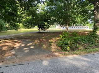 11 Rainey Rd, Greenville, SC 29609