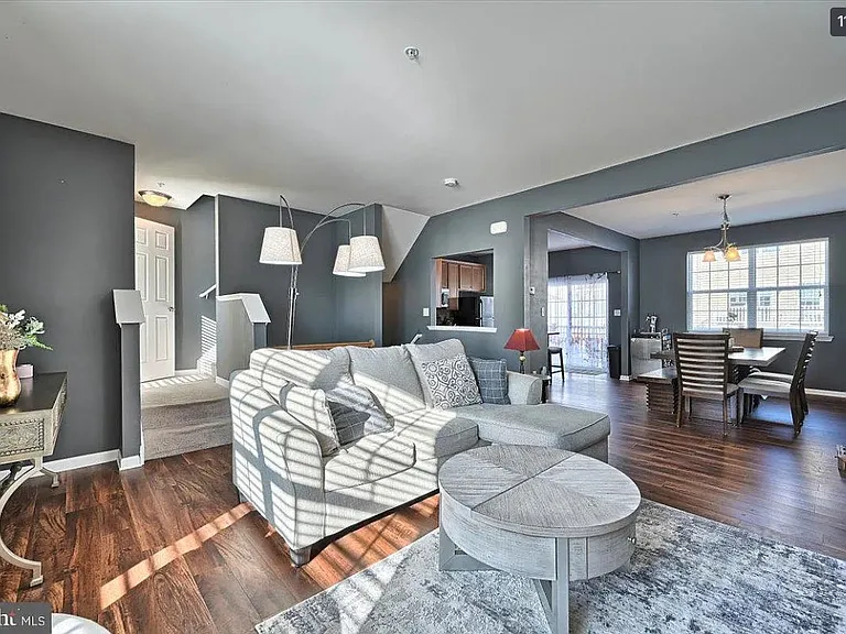 22 Indiana Cir — Photo 4