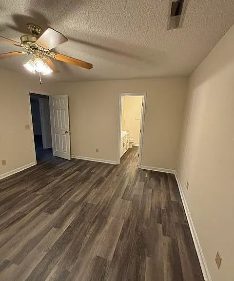 31 Radcliff Dr — Photo 11