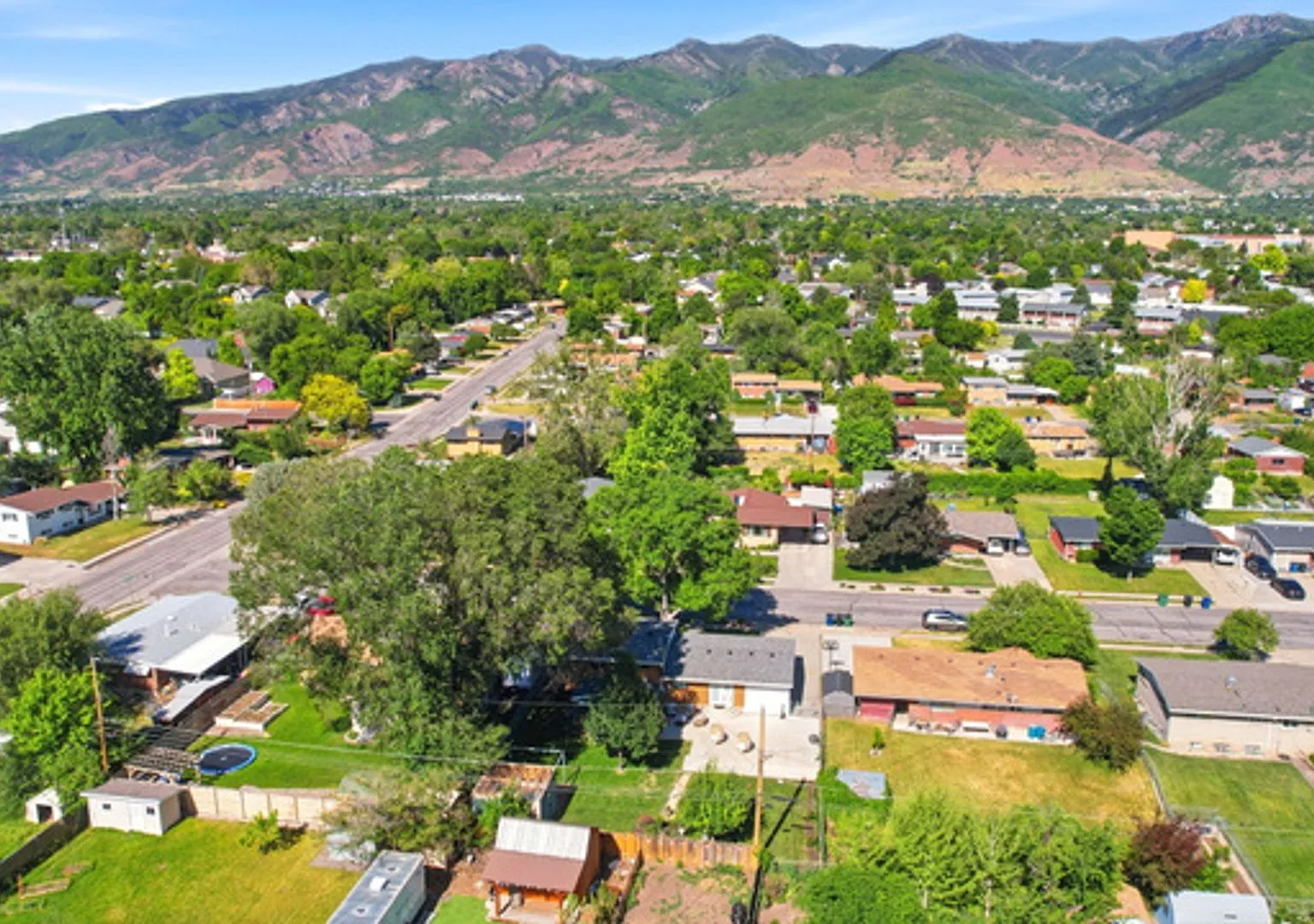 4BR/2BA Updated Kaysville Home with Finished Basement & Fenced Yard $2,400/mo — Photo 1