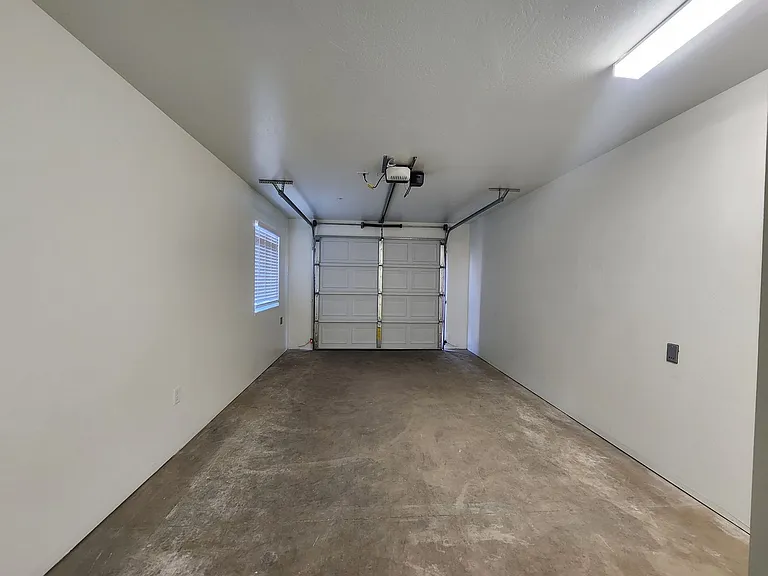 1112-1118 Sun Rd — Photo 12