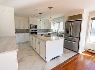 363 Blackstrap Rd, Falmouth, ME 04105