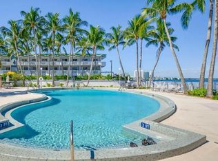 1865 79th St Floor 15, Miami Beach, FL 33141