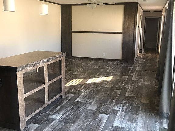 5th image of 250 SE Laurel St #1021
