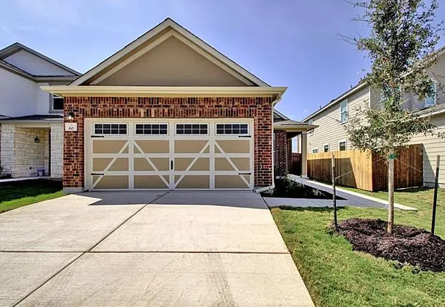 3 bed, 1350 sqft, $1,950 — Photo 1