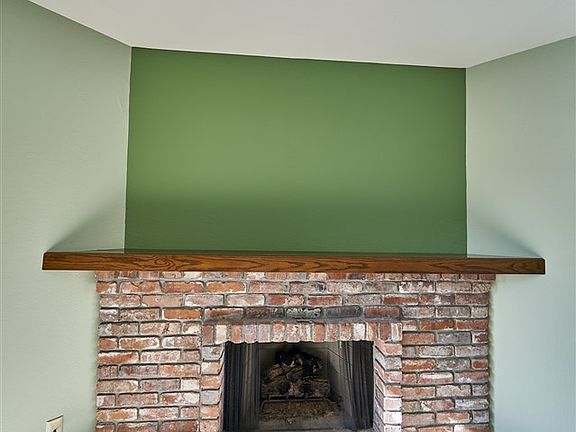 3rd image of 283 Maud Ave