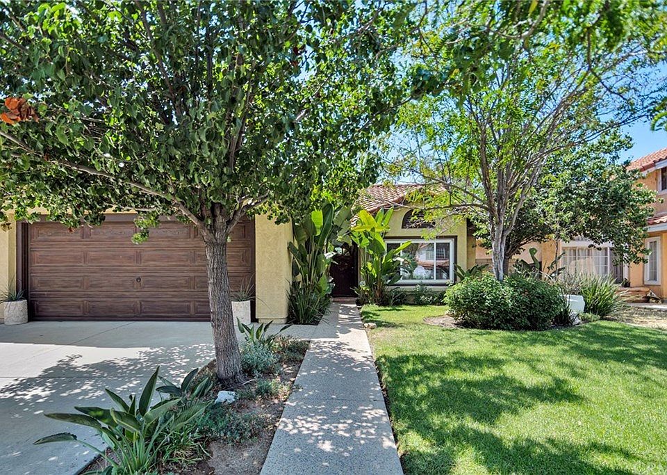 1st image of 2478 Kennedy Dr