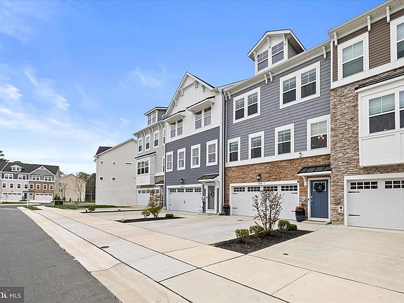 3rd image of 12414 Sea Oaks Ln #3