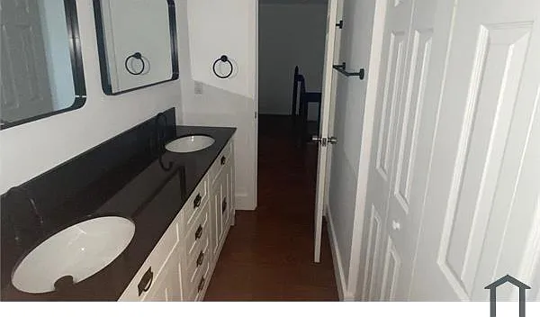 8208 NW 9th Ct — Photo 10