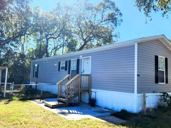 8118 Sealawn Dr, Spring Hill, FL 34606