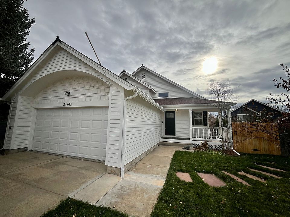 1st image of 21743 Farmingdale Ct