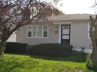 22614 Lanse St, Saint Clair Shores, MI 48081