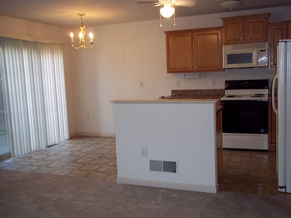 33 Village Drive 003_05012014